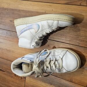 Nike Blazers High-Top Sneakers - White